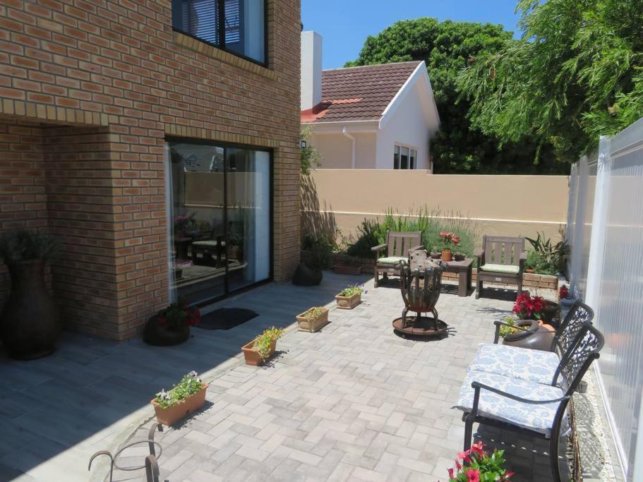 Dawn'S Place Hermanus Exterior photo
